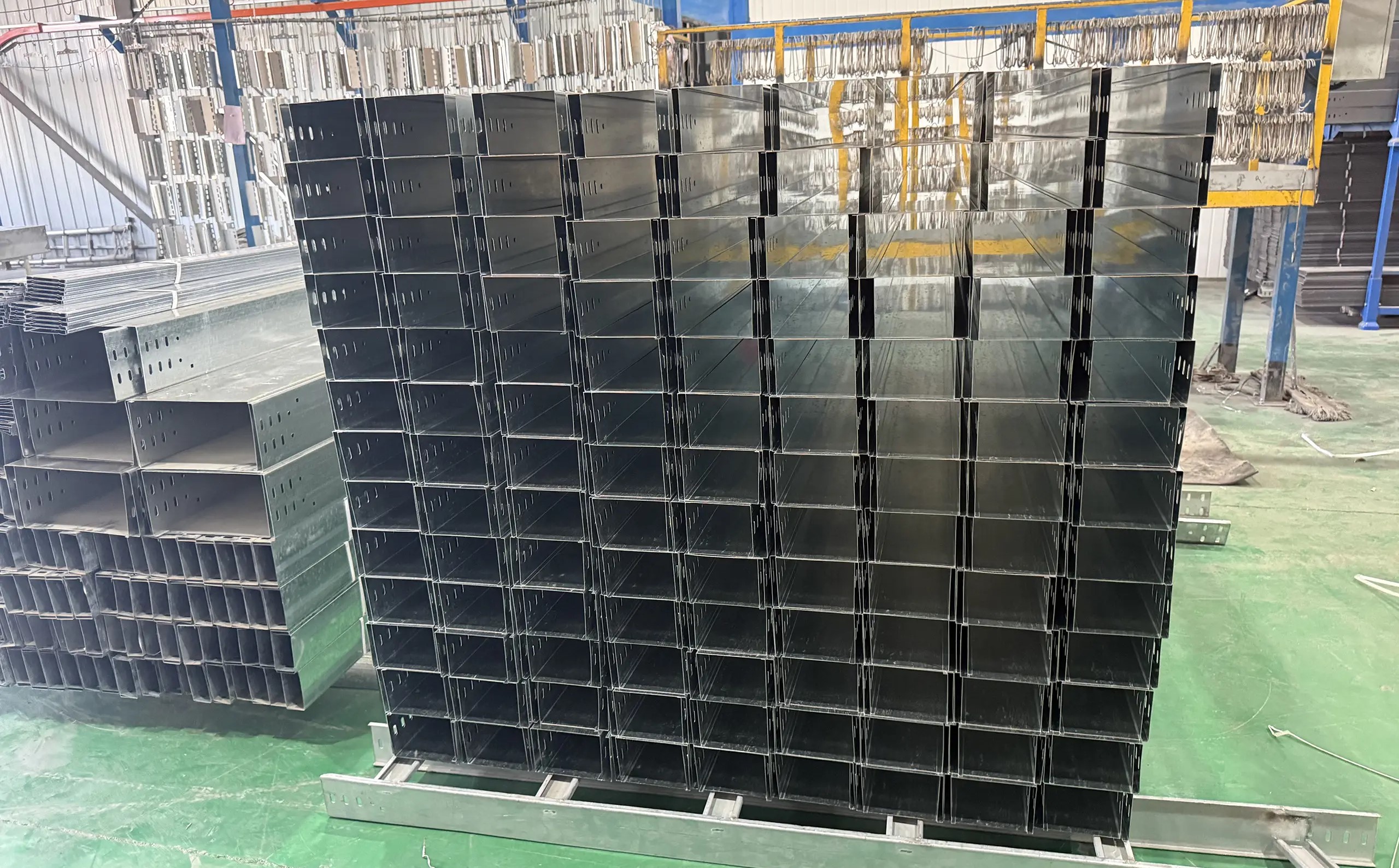 锌镁铝电缆桥架